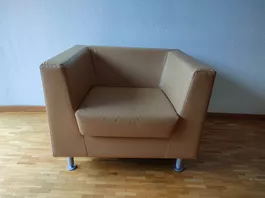 Canapé et fauteuil en cuir Aresline