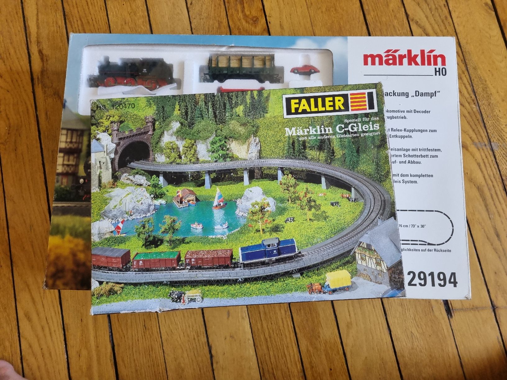 Märklin Modelleisenbahnen: Märklin  &  Faller – Gebraucht aus Schaffhausen von Leveron13 1
