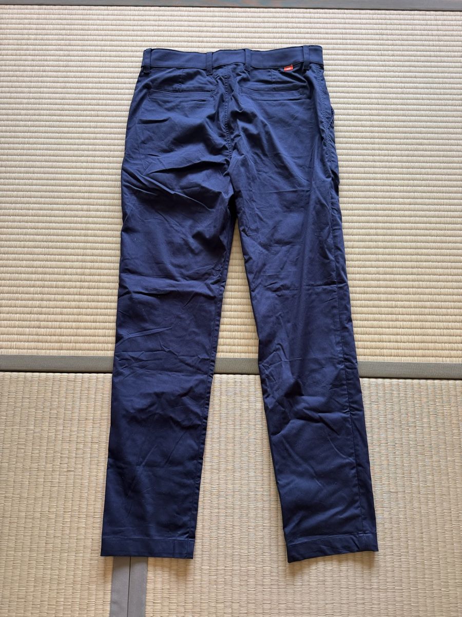 Nike Pantaloni: Pantalon golf Nike – Usato da Bottens venduto da pat_x66b 1