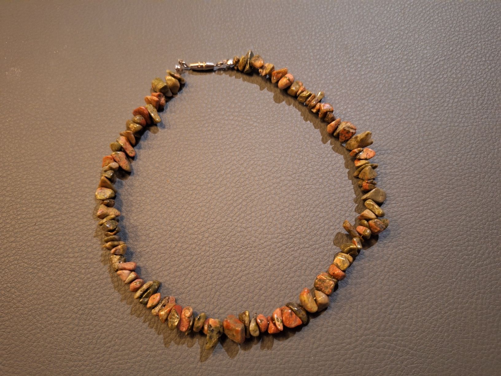 Catenine: Unakit Kette, 30cm Lang, echt Stein – Nuovo e nell'imballaggio originale da Regensdorf venduto da Schmim