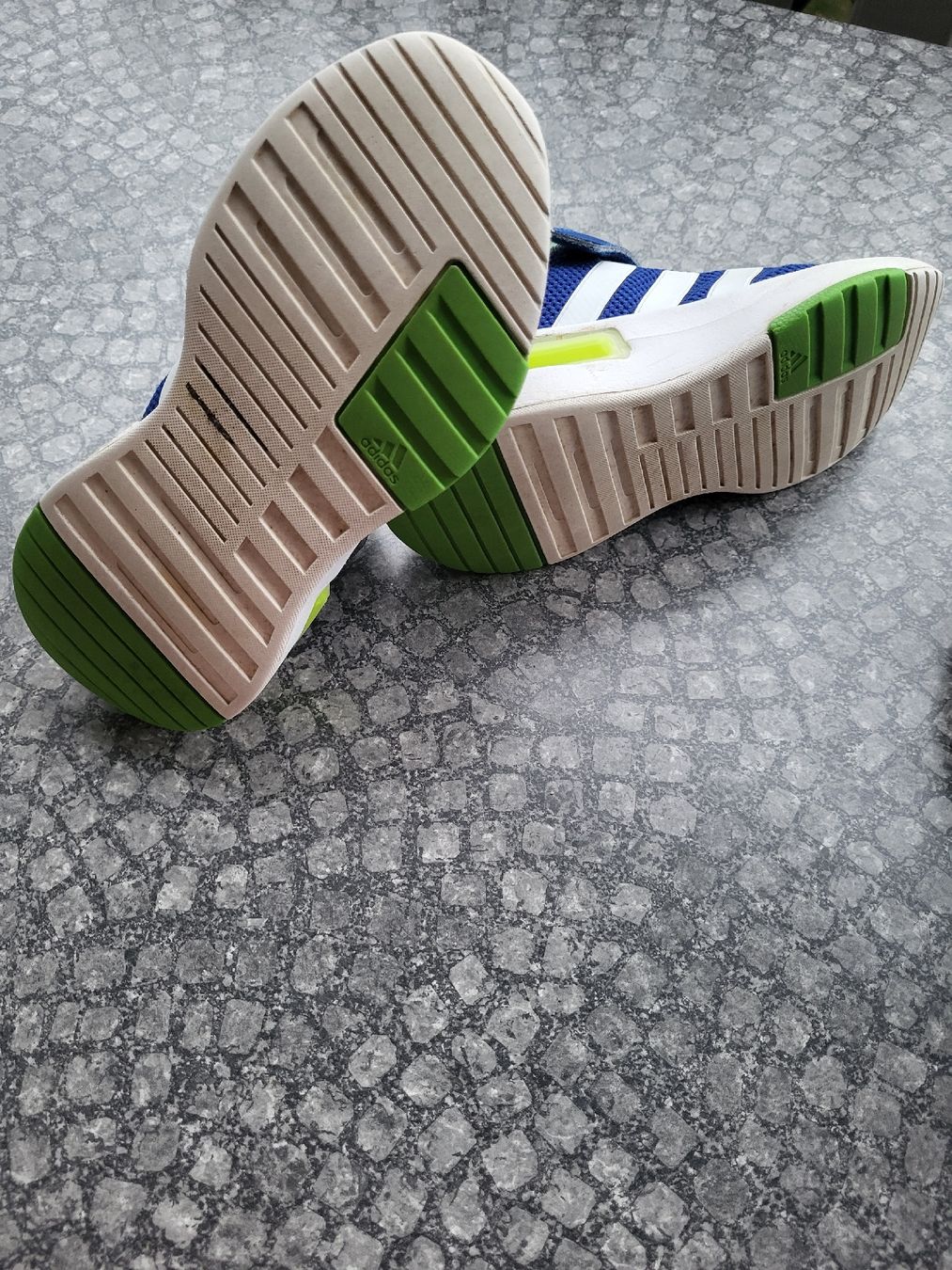 Adidas Scarpe per ragazzi: Adidas Turnschuhe/Sneaker Gr. 28 – Usato da Biel/Bienne venduto da Aare5 3