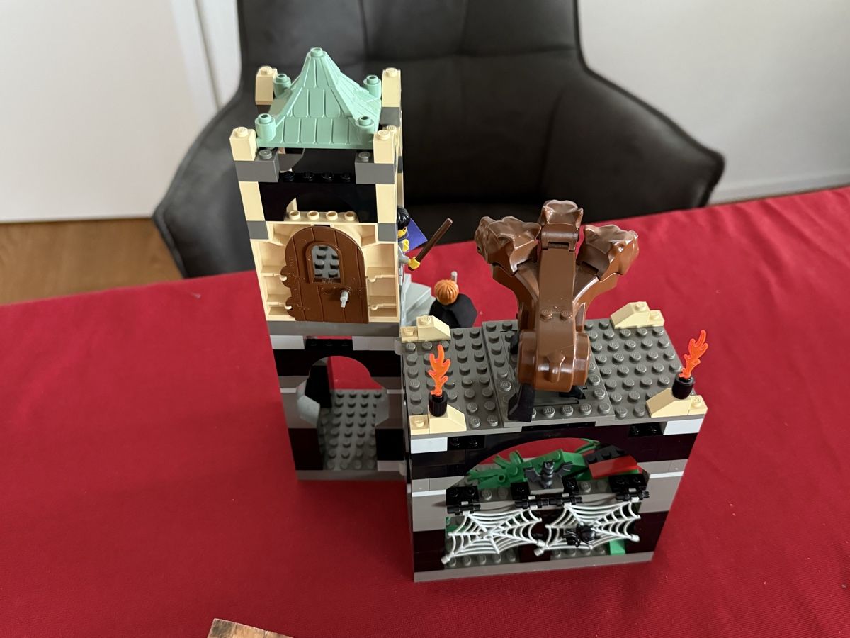 Lego Kit di costruzioni: Lego Harry Potter Forbidden Corridor 4706 – Usato da Kloten venduto da Mak10auto 2
