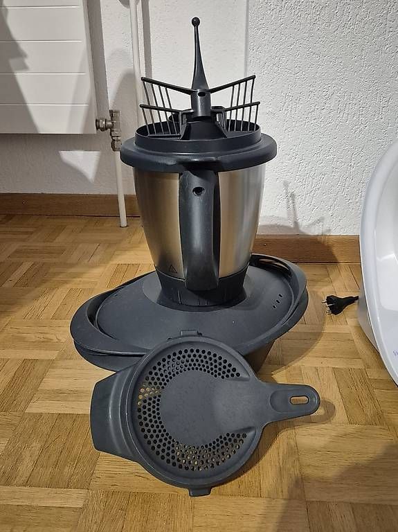 Elettrodomestici da cucina: Thermomix TM6 mit 2. Mixtopf  – Usato da Rorbas venduto da Scania130 5