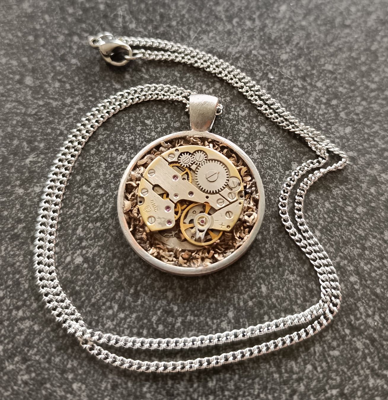 Ciondoli: Unicate Victorian Steampunk Clockwork Pendant Handmade – Nuovo (secondo la descrizione) da Schwanden GL venduto da UHRKNALL