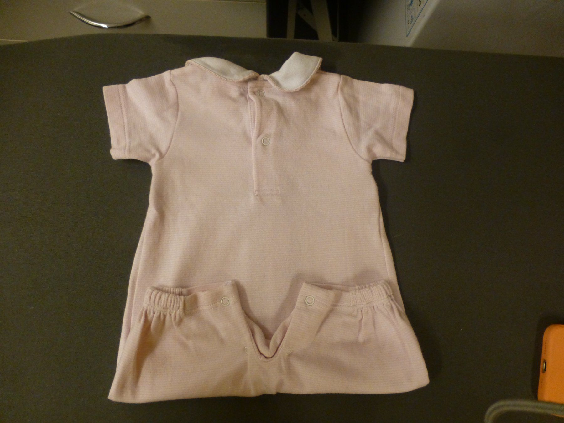 Tute: Baby-Strampler kurzarm – Usato da Hergiswil NW venduto da annettelia 1