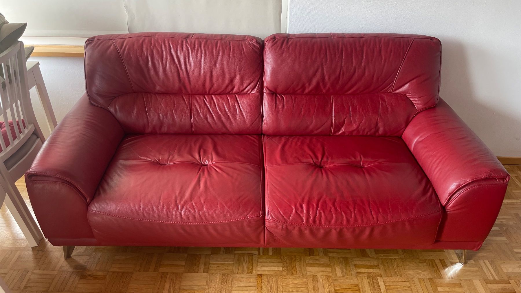Divani: Zwei Rote Echtleder Sofas – Ideal für Wohnzimmer oder Büro – Usato da Kägiswil venduto da asp_9cd9 3