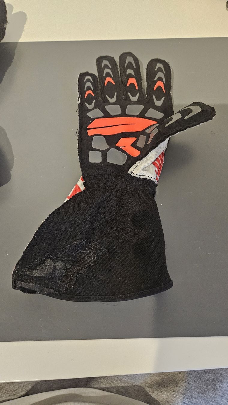 Guanti & manicotti: OMP Kart Handschuhe  – Usato da Kölliken venduto da SoLa07 2