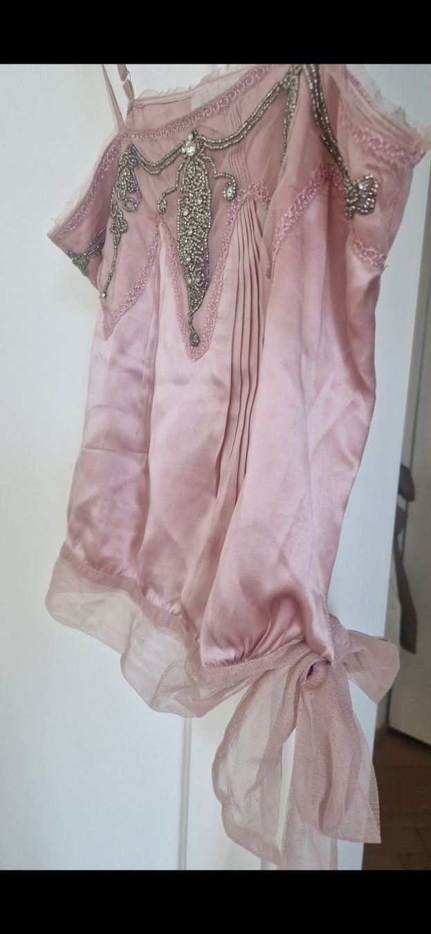 Kookai Top: Seidentop mit Strass in Grösse 34 – Nuovo (secondo la descrizione) da Küsnacht ZH venduto da 2011_ 1
