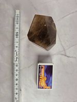 Quartz rutilé doré poli – pièce décorative – inclusions