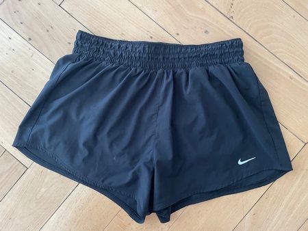 Nike Sports-Shorts schwarz Damen Grösse 36