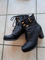 Schwarze Boots Stiefeletten Gr. 39 Herbst Schnürstiefel