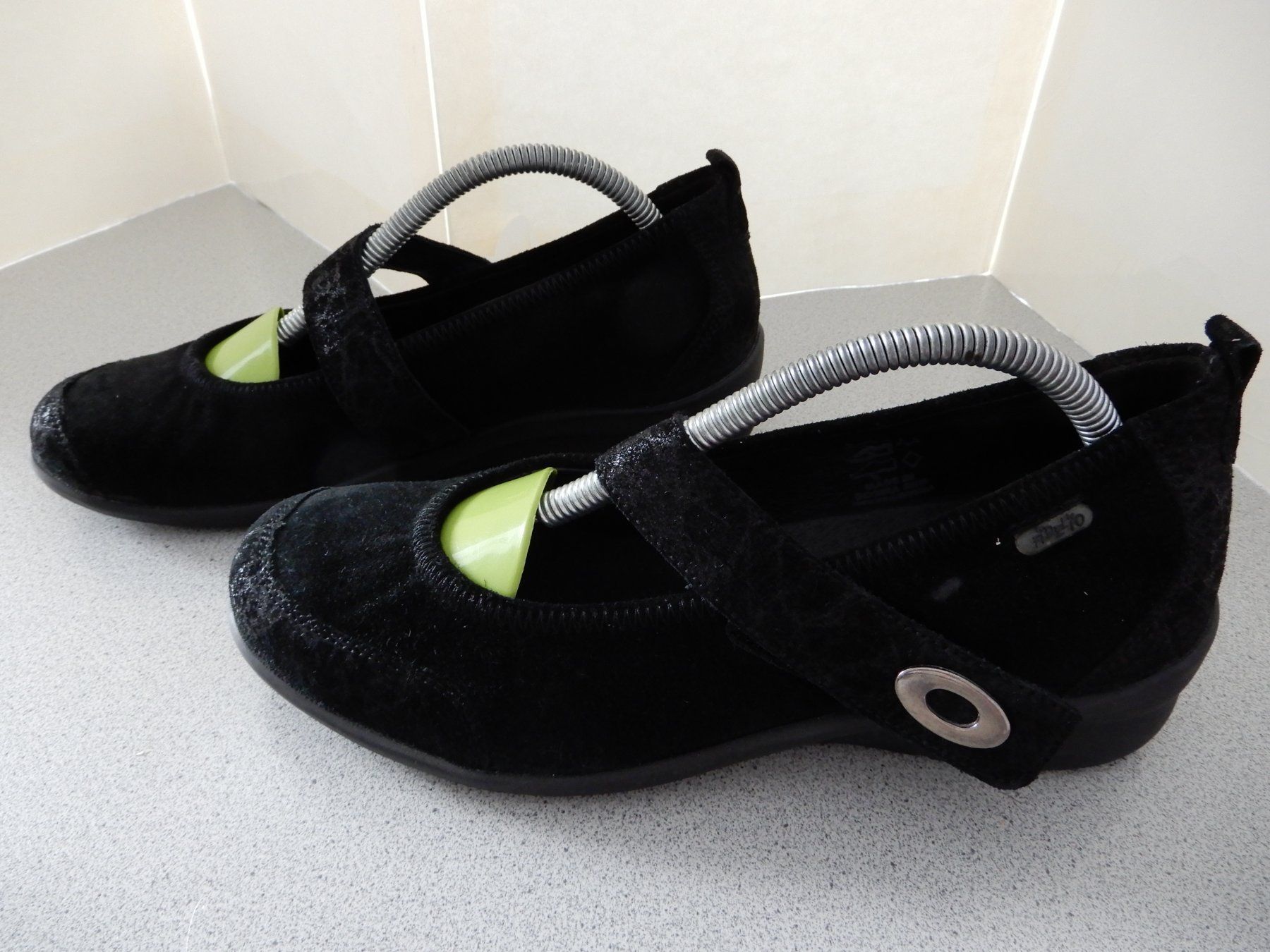 Fidelio Damenschuhe: Ballerinas, Grösse 38, schwarz – Neu (gemäss Beschreibung) aus Burgdorf von Liss
