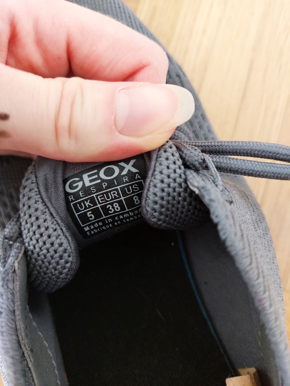 Scarpe da donna: Geox Sneaker Schuh – Usato da Münchenbuchsee venduto da Ataf_Morgana 2
