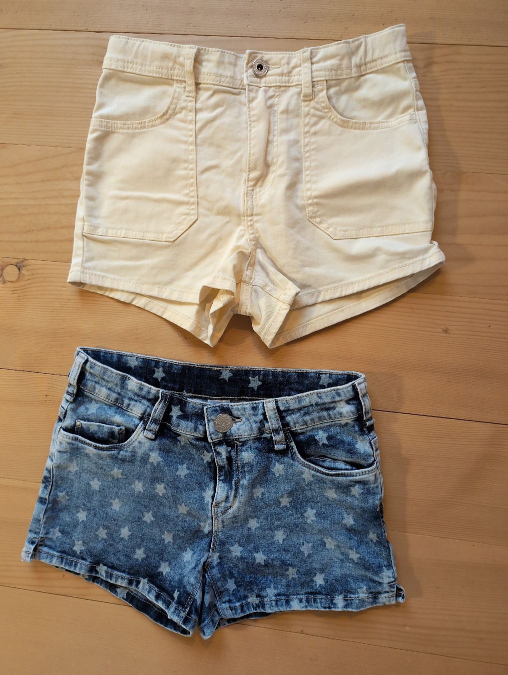 Hosen: Shorts Gr. 152 / 158 – Gebraucht aus messen von Loo21