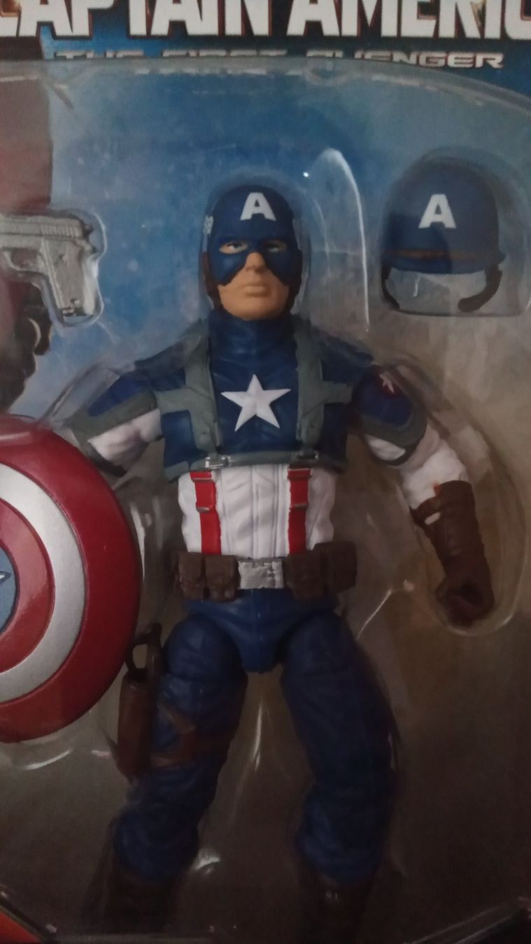 Hasbro Statuette: Marvel - Captain America – Nuovo e nell'imballaggio originale da Reinach AG venduto da Pimpmyburger 1