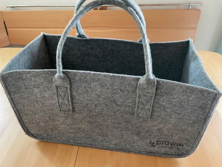 grosse graue Filztasche, mit Aufdruck prowin