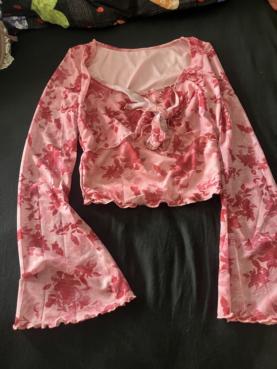 Top: Mesh Top pink Blumenmuster Grösse S neu – Nuovo (secondo la descrizione) da Olten venduto da sae_82z2
