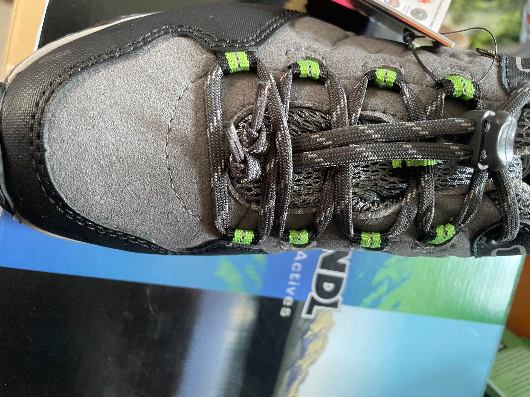 Meindl Schuhe für Jungen: Kids Meindl Wanderschuhe Trekkingschuhe – Neu (gemäss Beschreibung) aus Flüelen von AU10 1