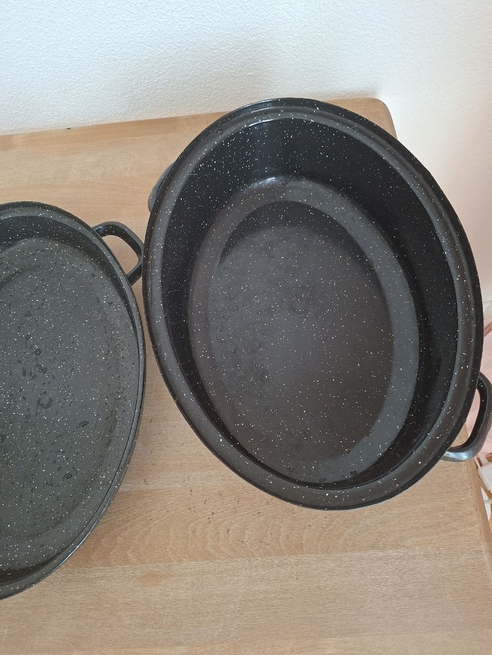 Töpfe: Pfanne / Bräter, 34 x 23 x 15 – Gebraucht aus Brüttisellen von Tekla05 2