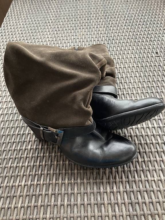 Chaussures femmes: Bottes italiennes – D'occasion à Geneve par CHRISTINEE01