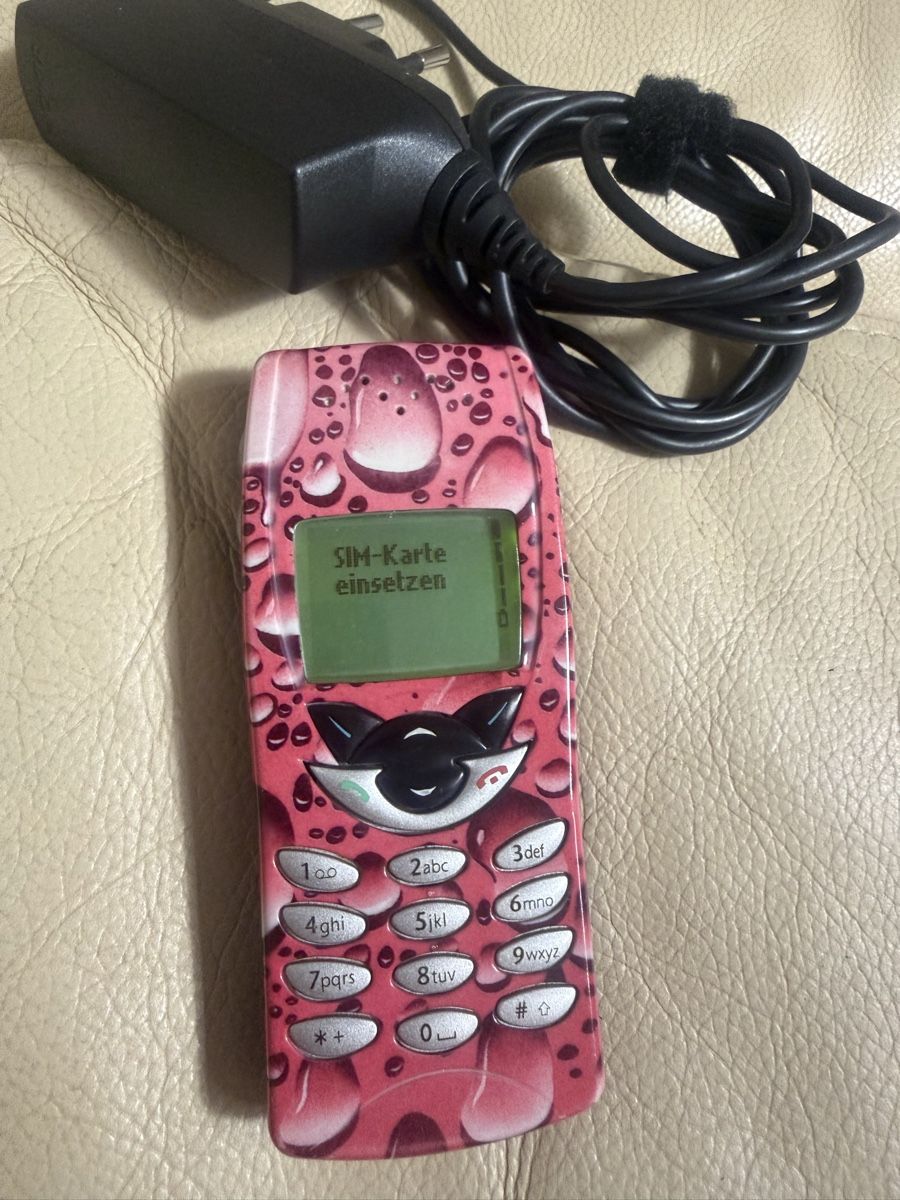 Nokia Telefoni cellulari / Smartphones: Nokia 8210 inkl lgerät Top zustand – Usato da Regensdorf venduto da mex5145 6