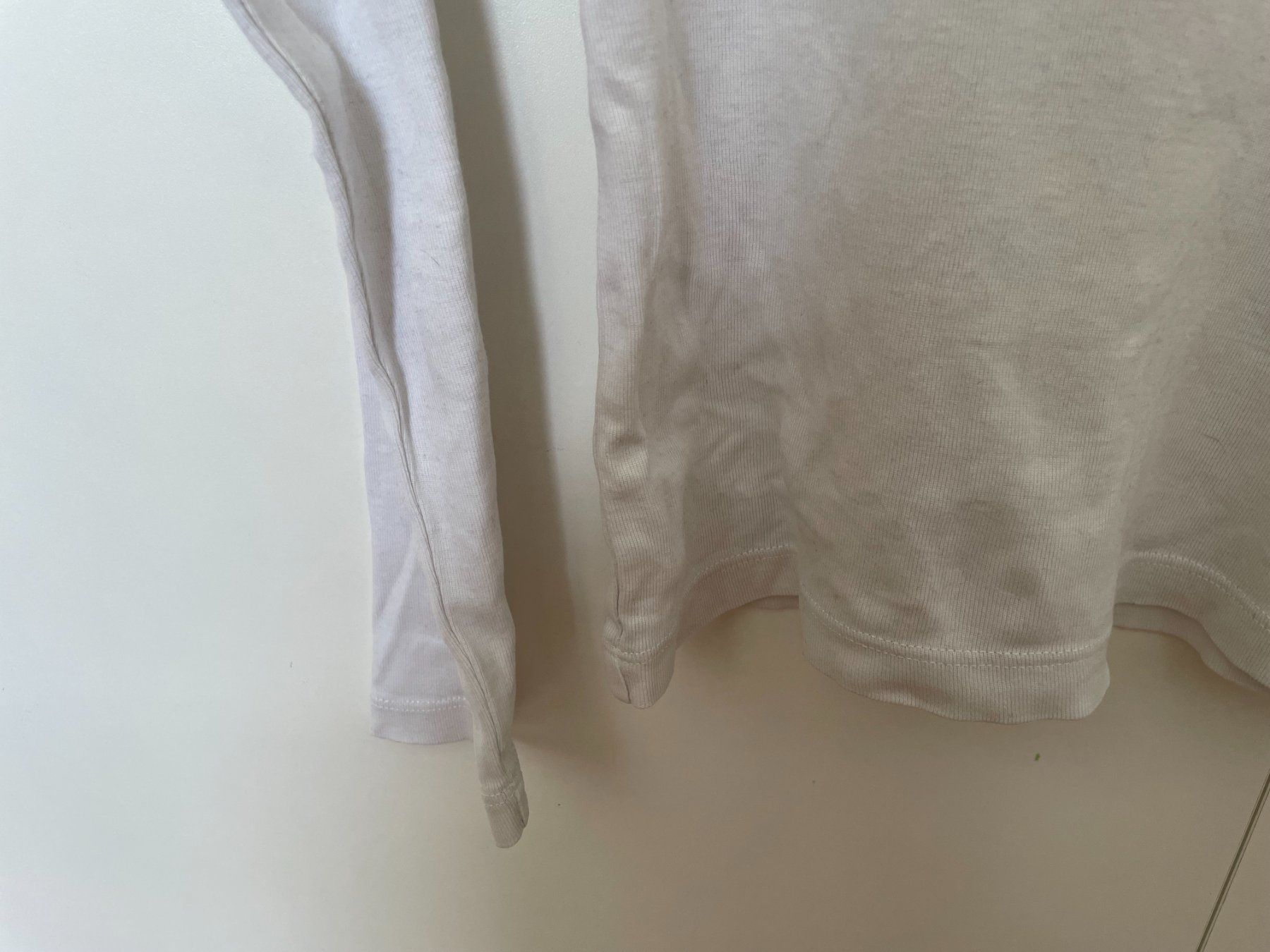 Blusen, T-Shirts & Tops: Col roulé Monoprix Teens Bio – Gebraucht aus Petit Lancy von gil_hr6v 1