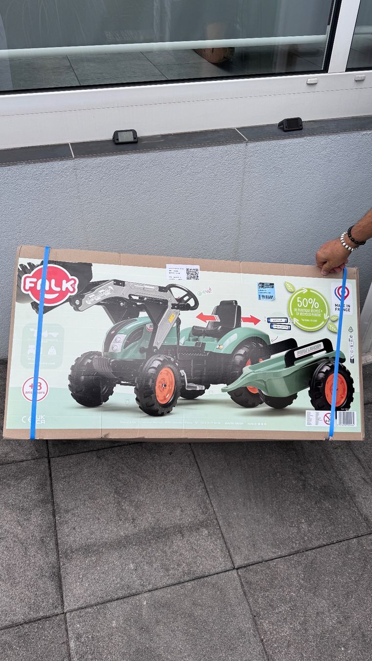 Fahrzeuge für Kinder: Trettraktor – Neu und originalverpackt aus Bad Ragaz von sam_gf8j 3