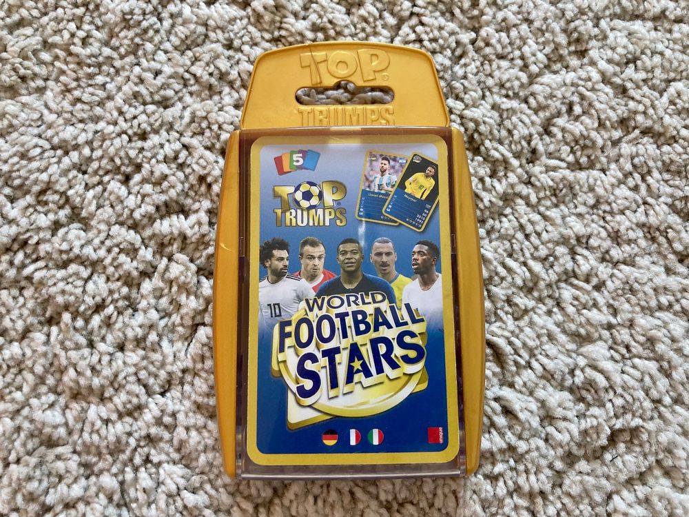 Umbrean Football Stars Kartenspiel – Silbrige Edition, 55 Karten, Für Partys & Familienabende