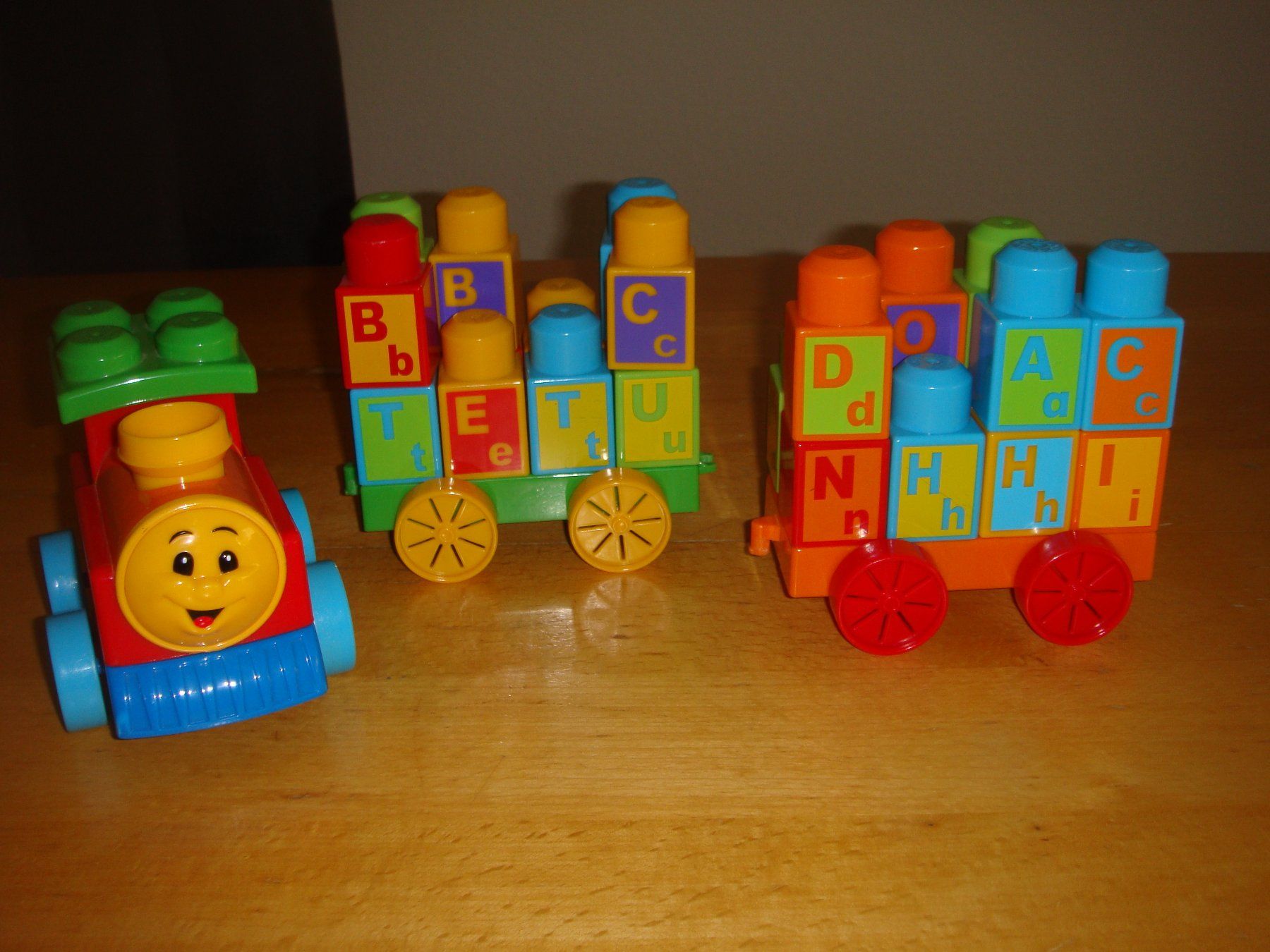 Mega Spielzeuge: Mega Bloks ABC Zug – Neu (gemäss Beschreibung) aus Reinach BL von Maryichbins 2