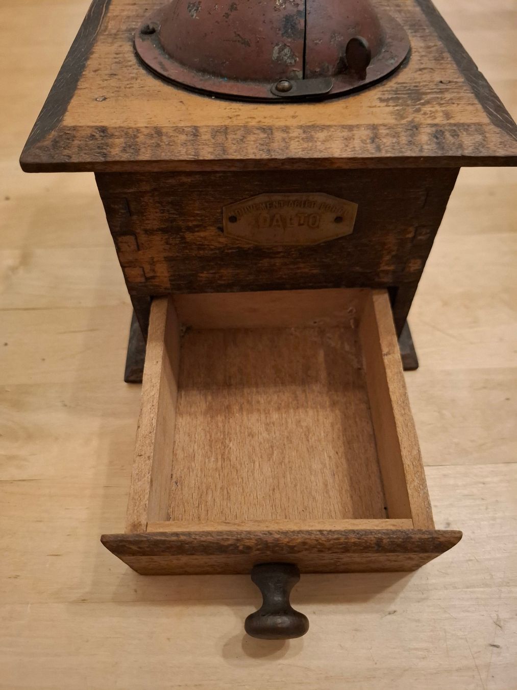 Kaffeemaschinen & Espressomaschinen: Antike Kaffeemaschine Holz – Gebraucht aus Büsserach von 11naomi 3