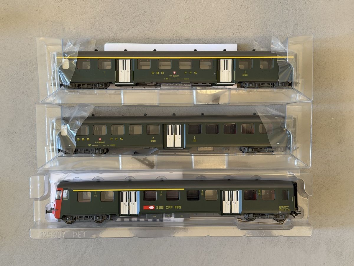 Märklin Modelleisenbahnen: 3x Märklin 43389 – Gebraucht aus Genève von _Xela_ 1