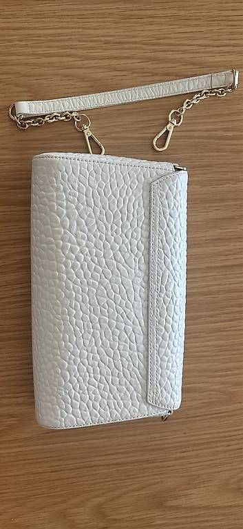 Aigner Borse da donna: Tasche Aigner Clutch weiß Leder – Usato da Zürich venduto da car_9sdb 4