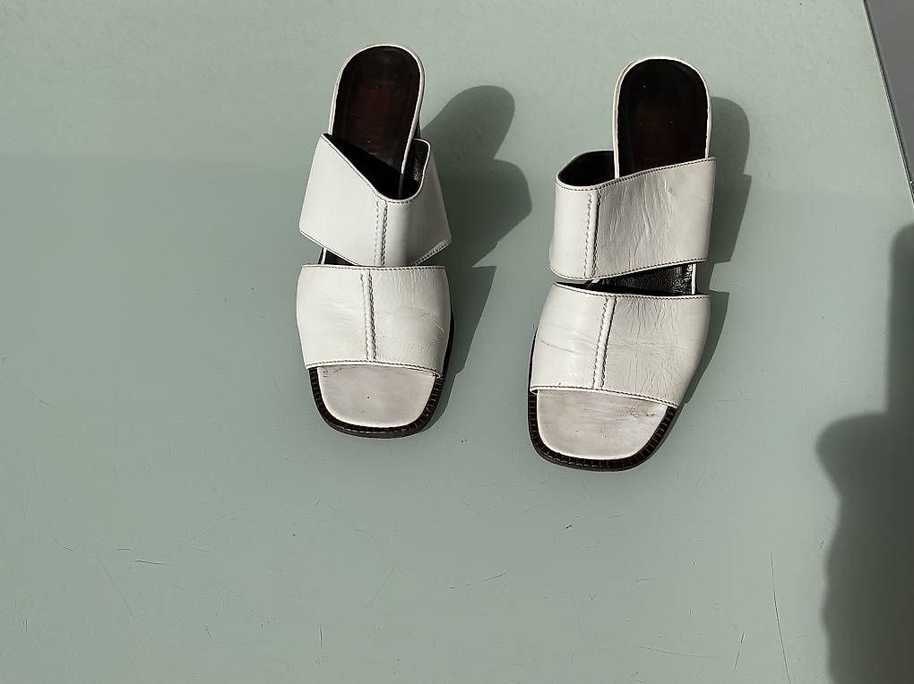 Scarpe da donna: Sandales en cuir gr. 38 – Usato da Icogne venduto da cen_h97r