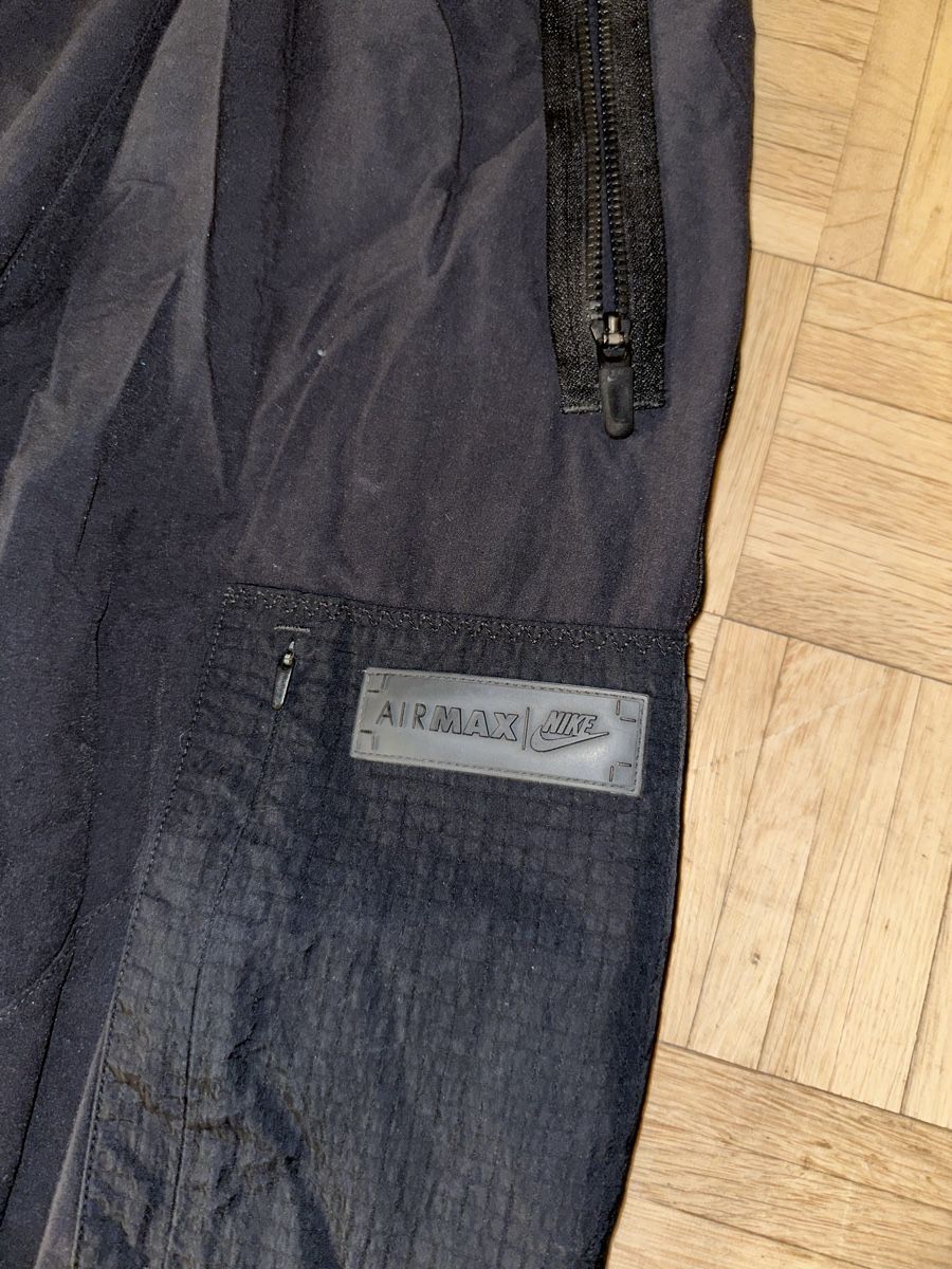 Nike Pantaloni: Pantalon nike – Usato da Genève venduto da abelitoo 1
