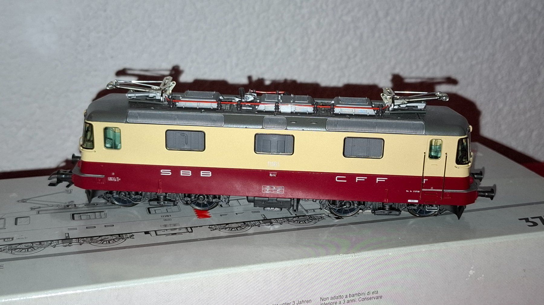 Märklin Modellini di ferrovie: Märklin : Re 4/4 TEE 37343, AC, Digital – Nuovo (secondo la descrizione) da Märwil venduto da Siebenzipfel 1