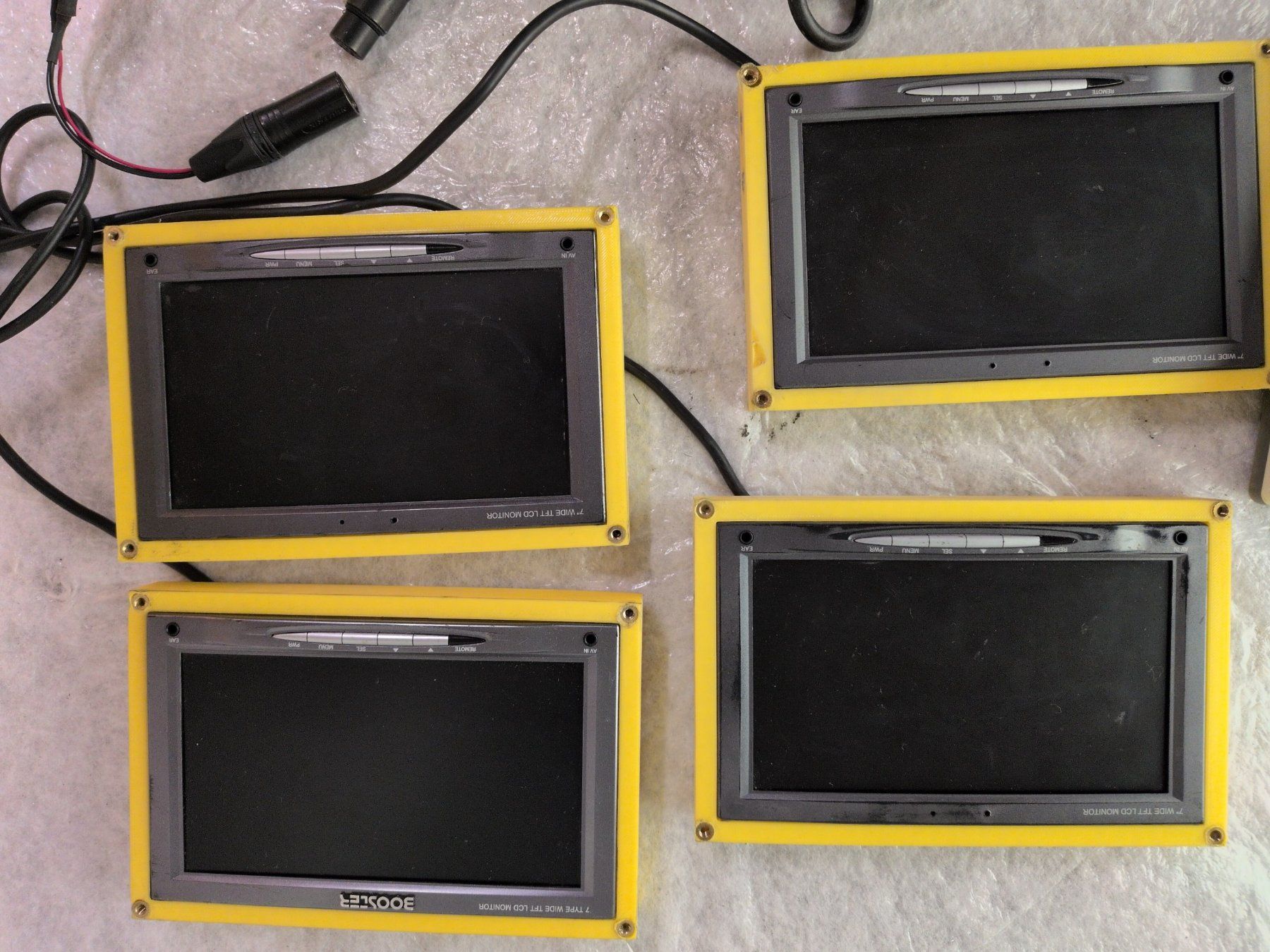 Ecrans: 4x 7" TFT LCD Display – D'occasion à Basel par Fcol 1