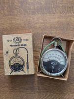 Alter Voltmeter