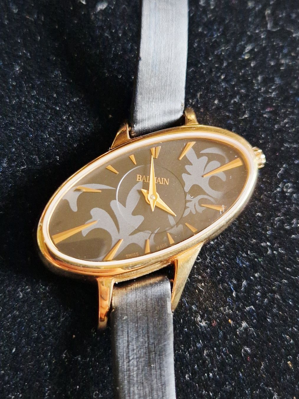 Balmain Uhren: Montre Pierre Balmain "Haute Élégance" Oval - Réf. 3199  – Gebraucht aus Undervelier von Emc_7