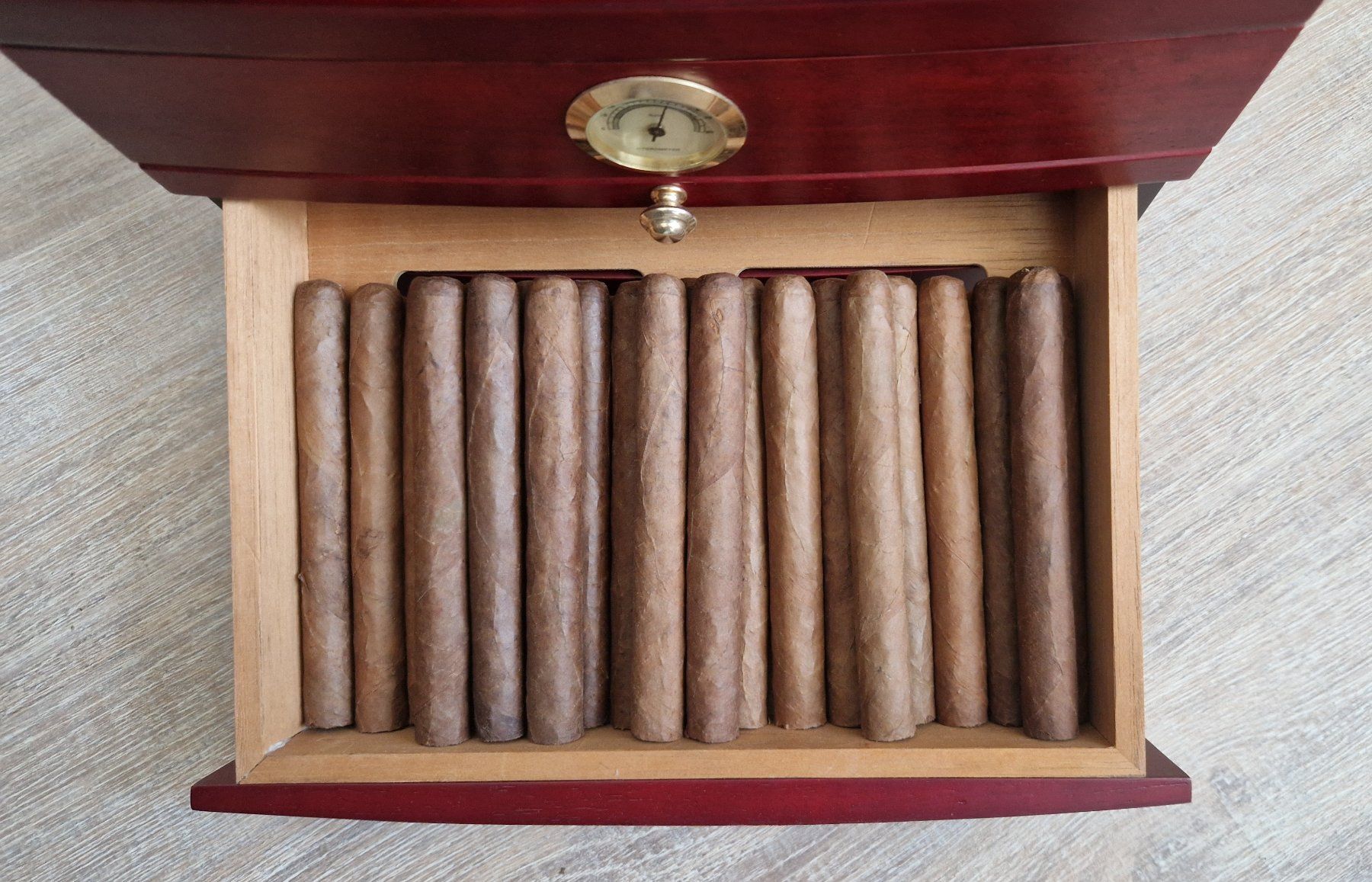 Cohiba Sigari: Cohiba Esplendidos – Nuovo (secondo la descrizione) da Regensdorf venduto da Impala