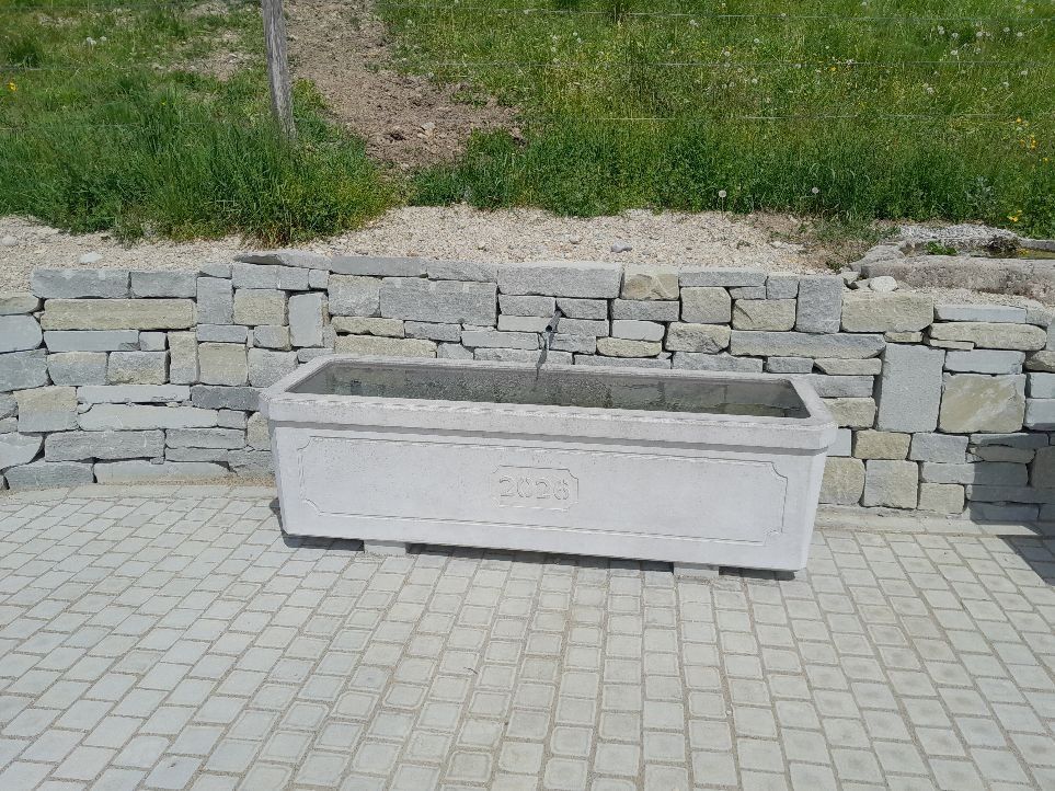 Stagni & Fontane ornamentali: Brunnen  Trog  Betonbrunnen – Nuovo (secondo la descrizione) da Urnäsch venduto da Gwandsenn 9
