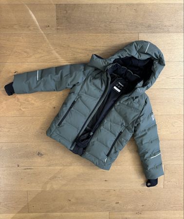 Kinder Daunenjacke Reima olivgrün Grösse 140 cm neuwertig