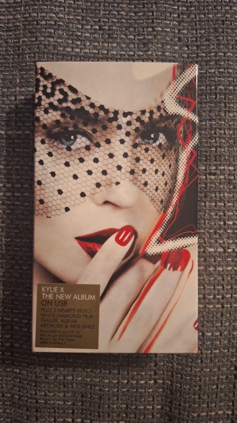 Chiavette USB: Kylie Minogue X USB Stick – Nuovo (secondo la descrizione) da Luzern venduto da thomarco