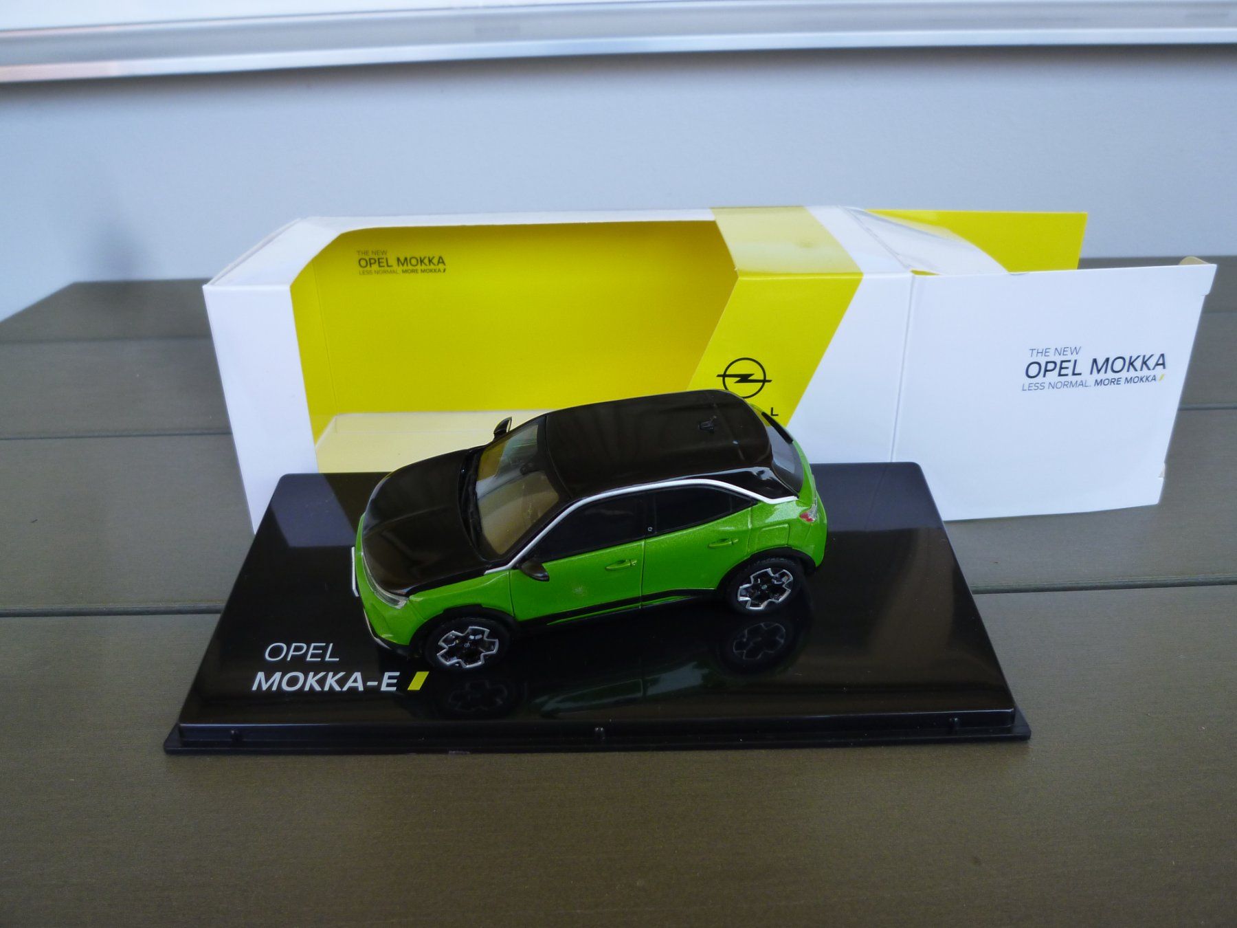 Opel Modellautos: Opel Mokka-e – Neu und originalverpackt aus Flawil von Imperiosud