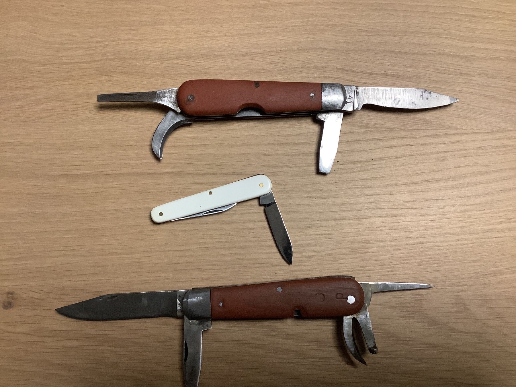 Wenger Taschenmesser: Wenger 41 - Elsener 50 – Gebraucht aus Holzhäusern ZG von tho_8my6 1