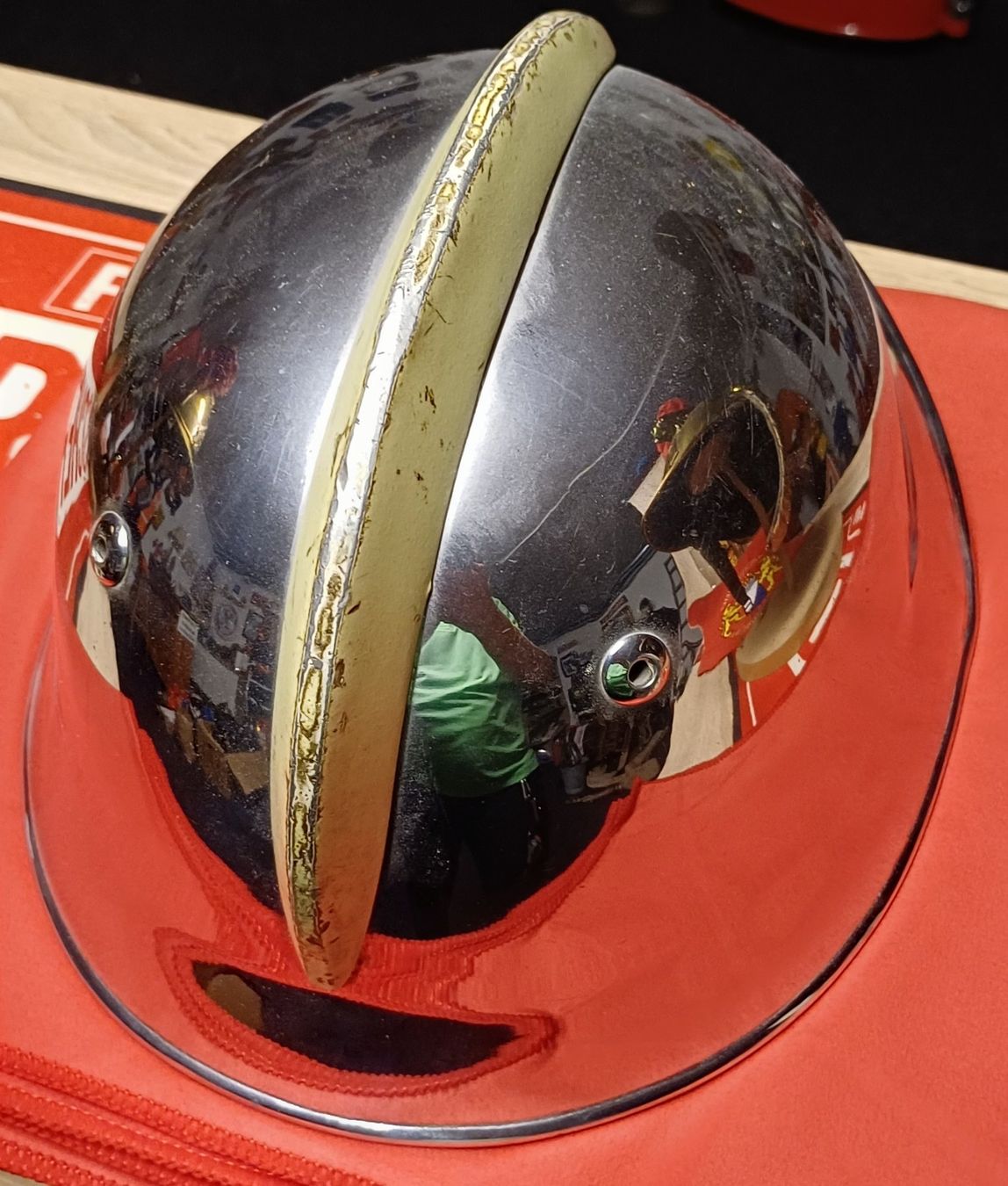Pompieri: Feuerwehrhelm Berufsfeuerwehr Basel – Usato da Zürich venduto da FirefighterZH_118 2