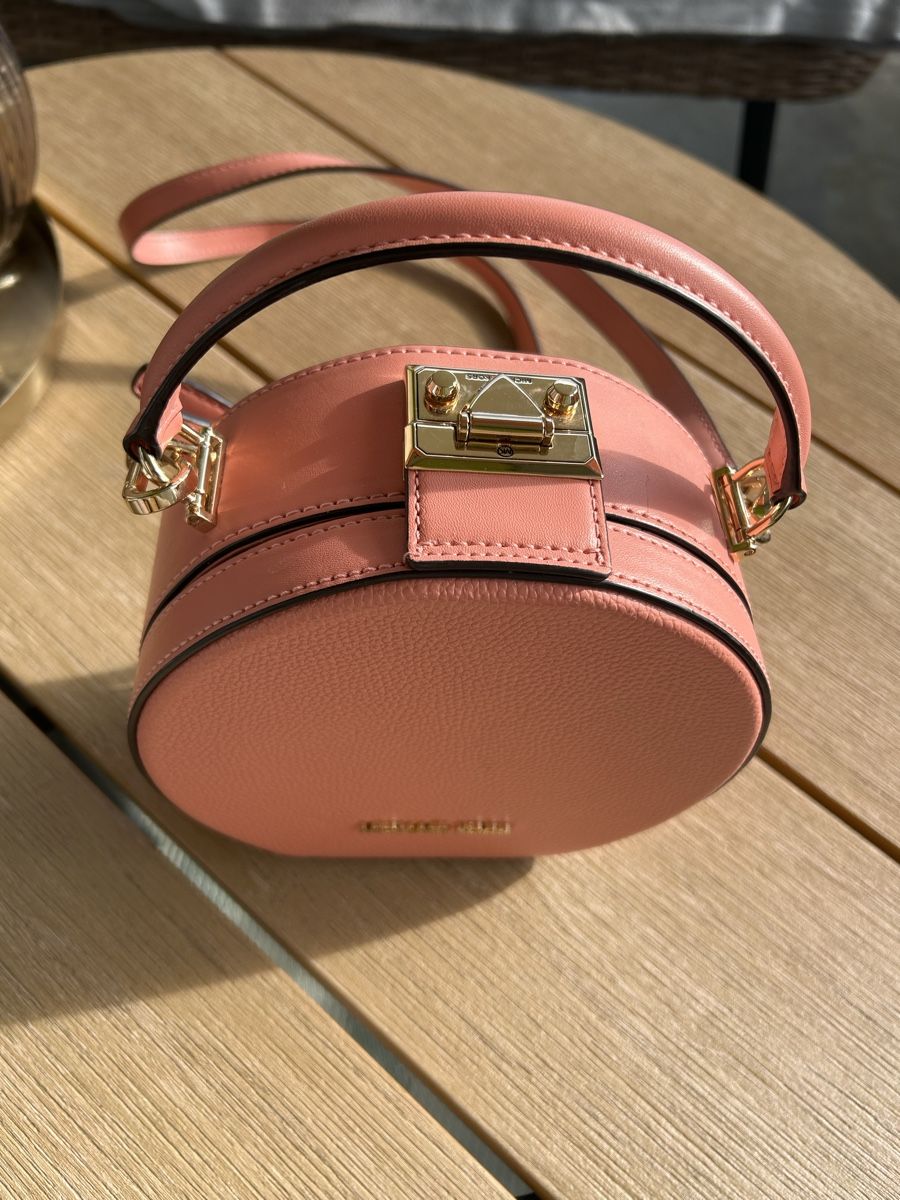 Michael Kors Sacs femmes: Michael Kors Tasche neu – Neuf (Voir description) à Egerkingen par thelifeofpablo 1
