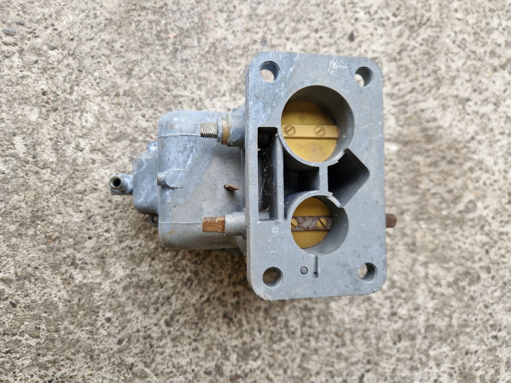 Fiat Tutti pezzi di ricambio auto: Weber 28/36 DCD2 Vergaser Fiat/Ford – Usato da Schlieren venduto da AMCJAV 3