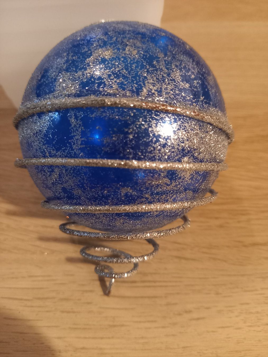 Alle Dekorationen: 3 Blaue Weihnachtskugeln Weihnachten Christbaumschmuck Deko – Gebraucht aus Luzern von titanic68 1
