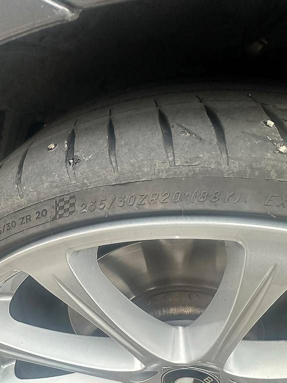 Pneus & Roues: 2pneu été – D'occasion à la chaux de fonds par lara874