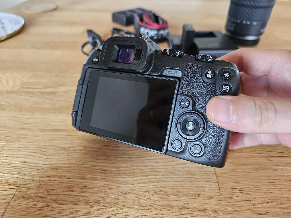 Kamera: Vollformatkamera: Canon EOS RP & RF24-105mm – Gebraucht aus Belp von adriel.lingner 3